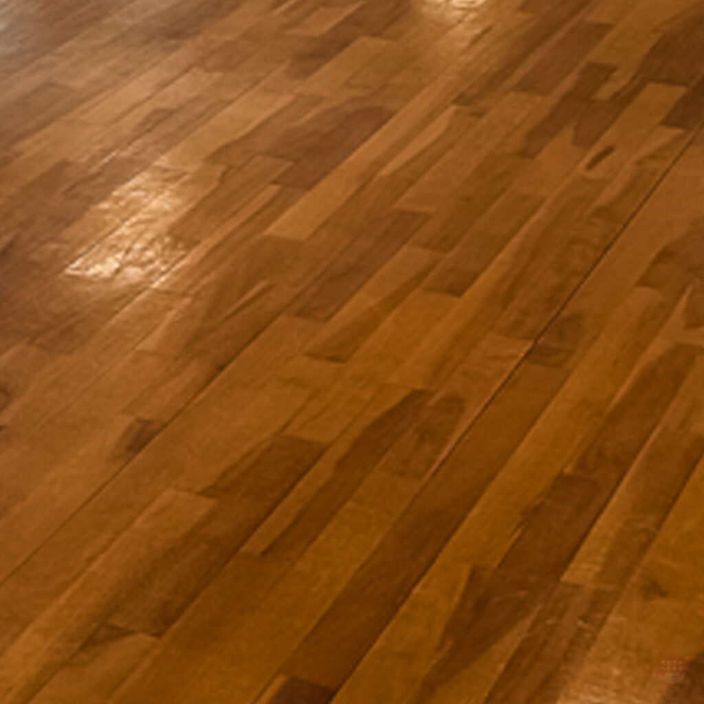 武道空手八島道場 横浜根岸駅前教室（本部）が採用するサクラ材の床